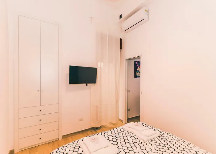 St. Teresa Museum Neapel